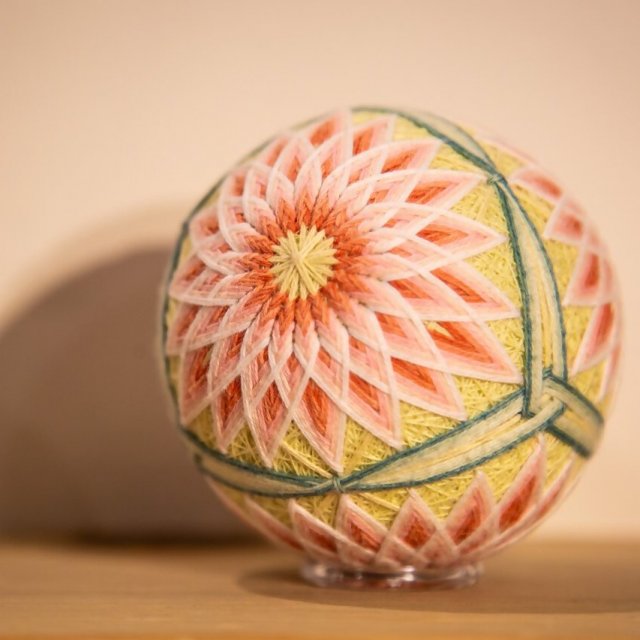 讃岐Kagari手鞠（Sanuki Kagari-Temari，傳統日本手球、刺繡球）